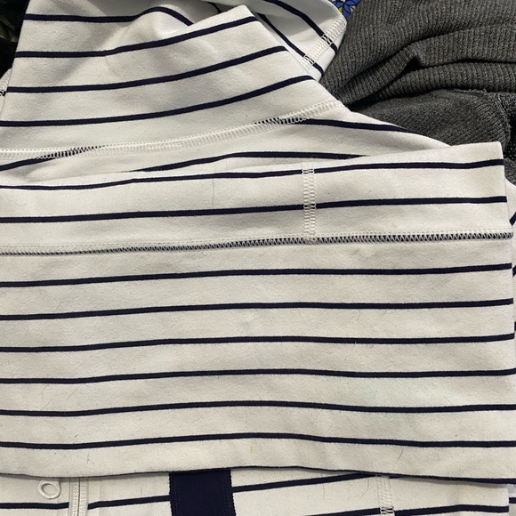 Lululemon In Stride Jacket - Picture 12 of 12